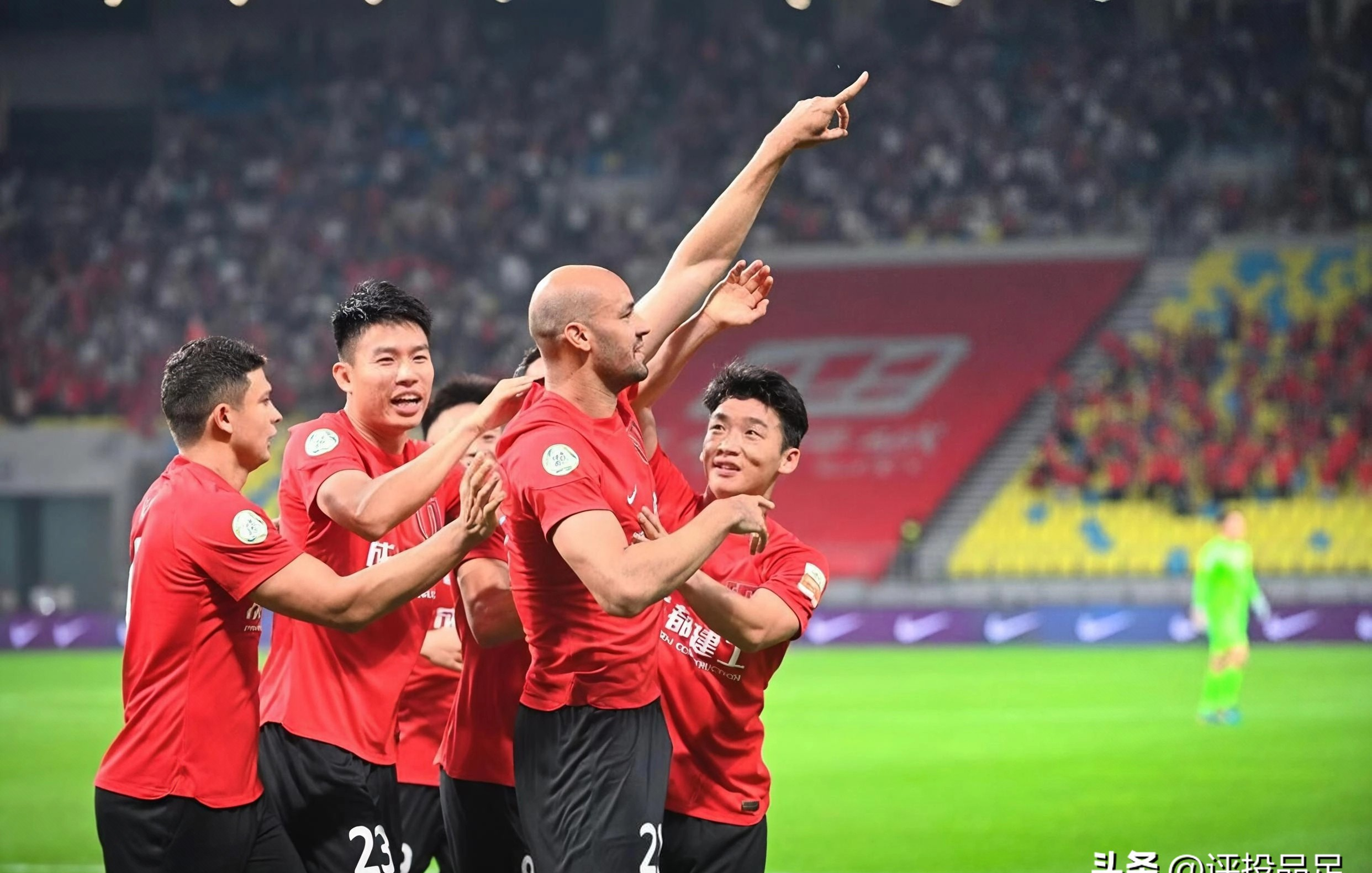 乐动下载-包含里程碑夜武汉三镇绝杀压哨，欧超杯转会期刷纪录，更衣室稳定，资深球员宣示担当的词条