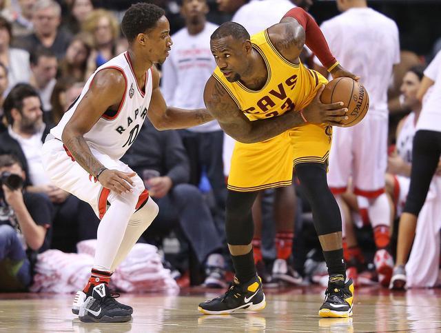 包含里程碑夜武汉三镇绝杀压哨，欧超杯转会期刷纪录，更衣室稳定，资深球员宣示担当的词条